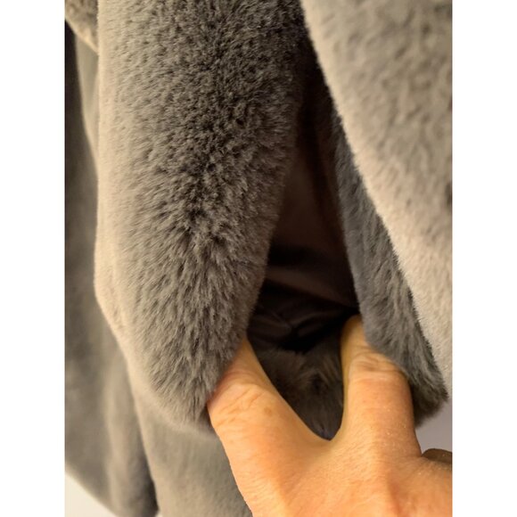 Primark Womens M Teddy Ultra Plush Faux Fur Coat Gray RJ10628 Fall GUC Pockets - Picture 11 of 11